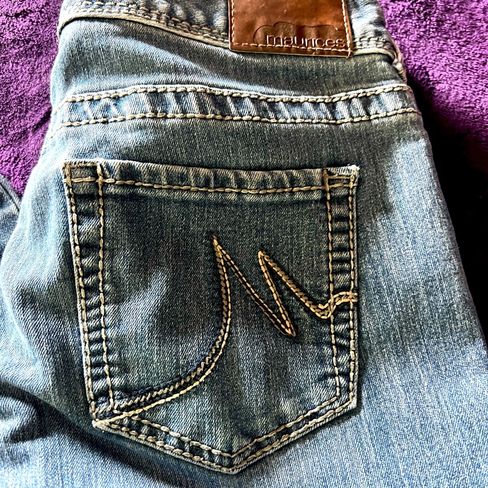 Maurice’s 9-10 long jeans good condition! Had baby they don’t fit!